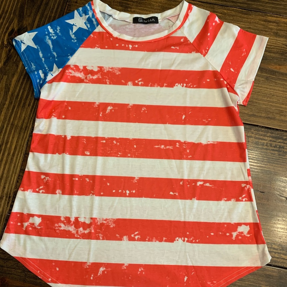 NWOT G&PL Cute Girls American Flag Top (L)